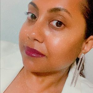 Meet your Posher, Farah